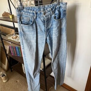 Abercrombie & Fitch Men's Light Blue Relaxed Jeans